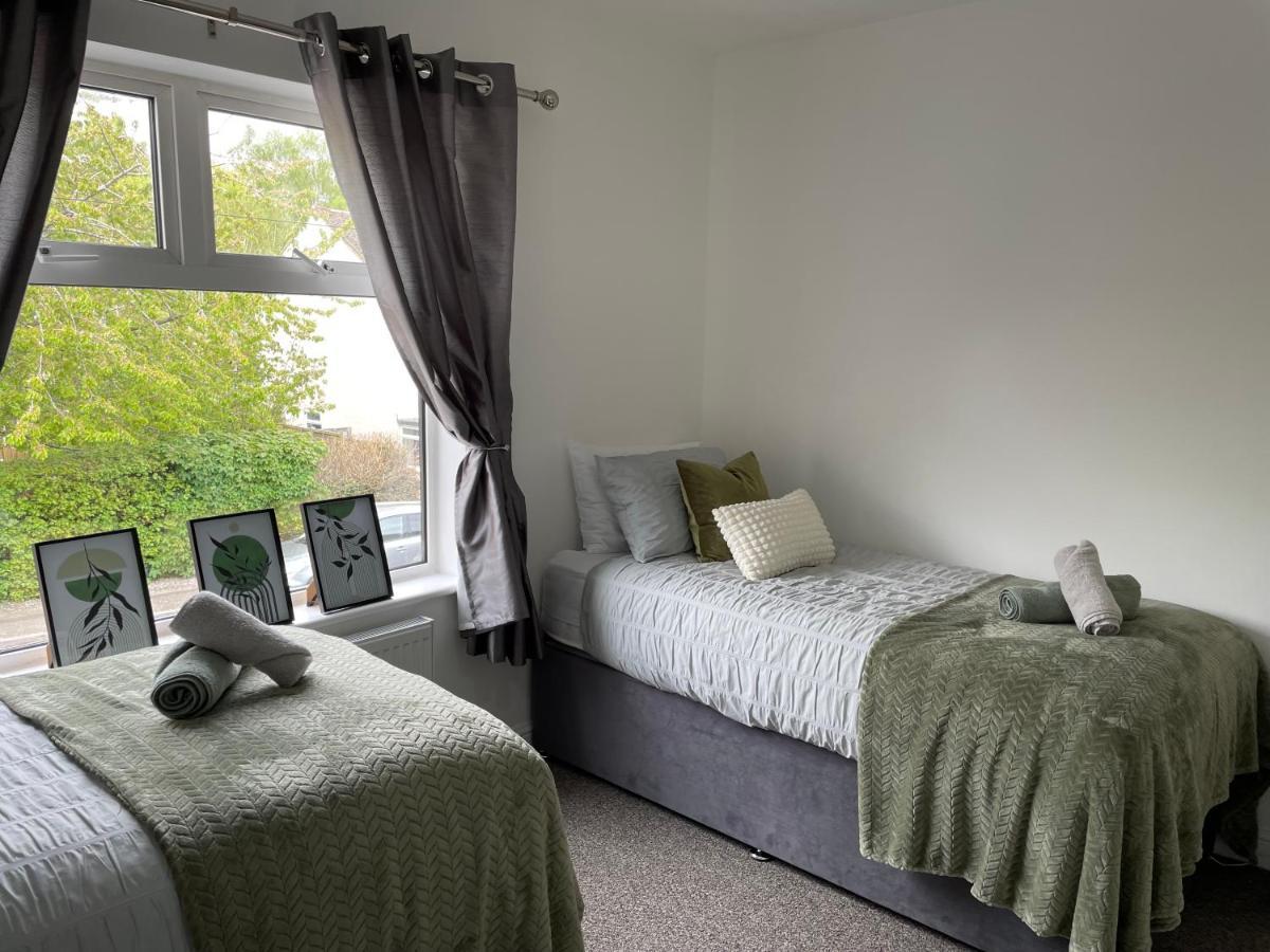 Comfy Home For Contractors And Families With Free Parking - Sage View Aldershot Luaran gambar